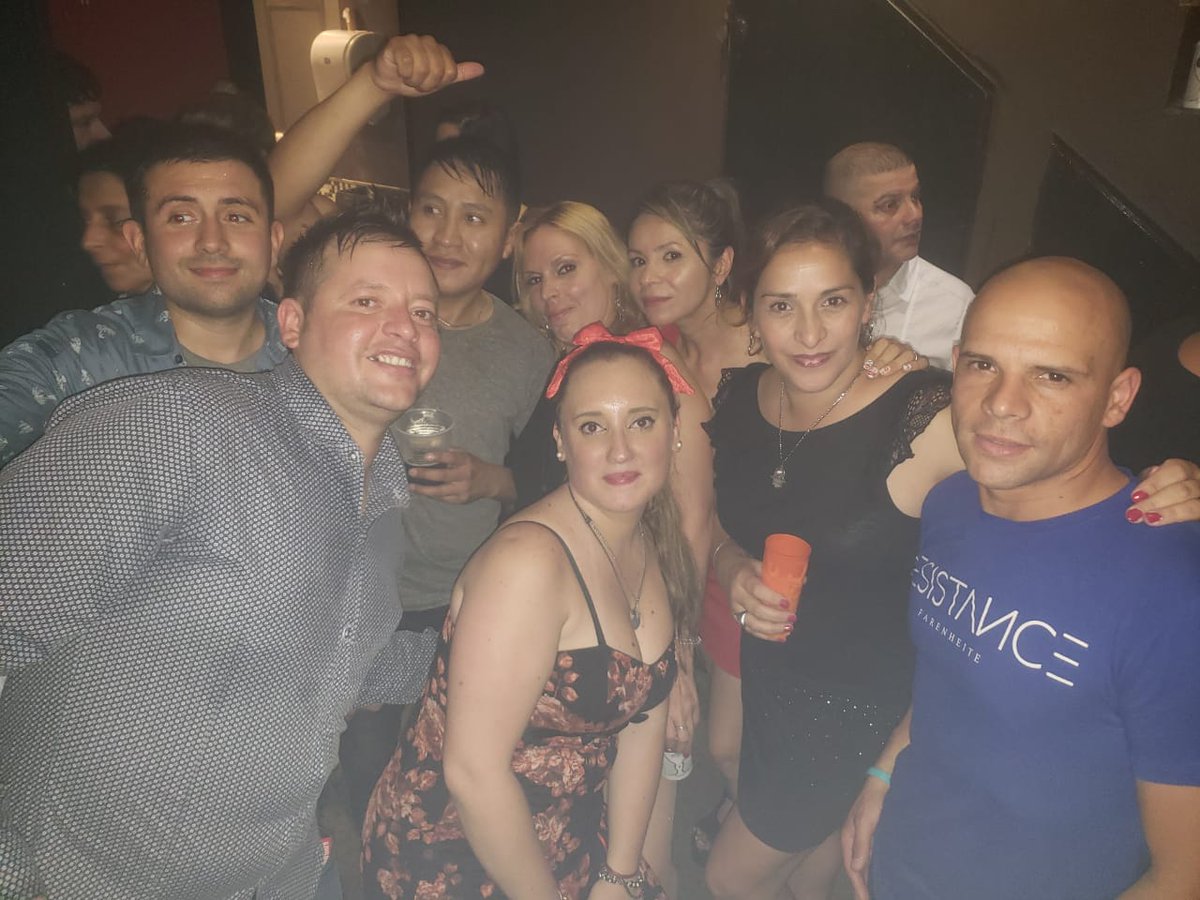 Fiesta de fin de año de los trabajadores de la Agrupación la voz de comercio disfrutamos de una noche llena de alegría y compañerismo!! #MarioAmadoConduccion <a href="/amadomario/">Mario Amado</a> <a href="/andreagalli33/">Andre✌☀️🇦🇷</a> <a href="/Cristiancoro90/">Cristian Coronel</a>