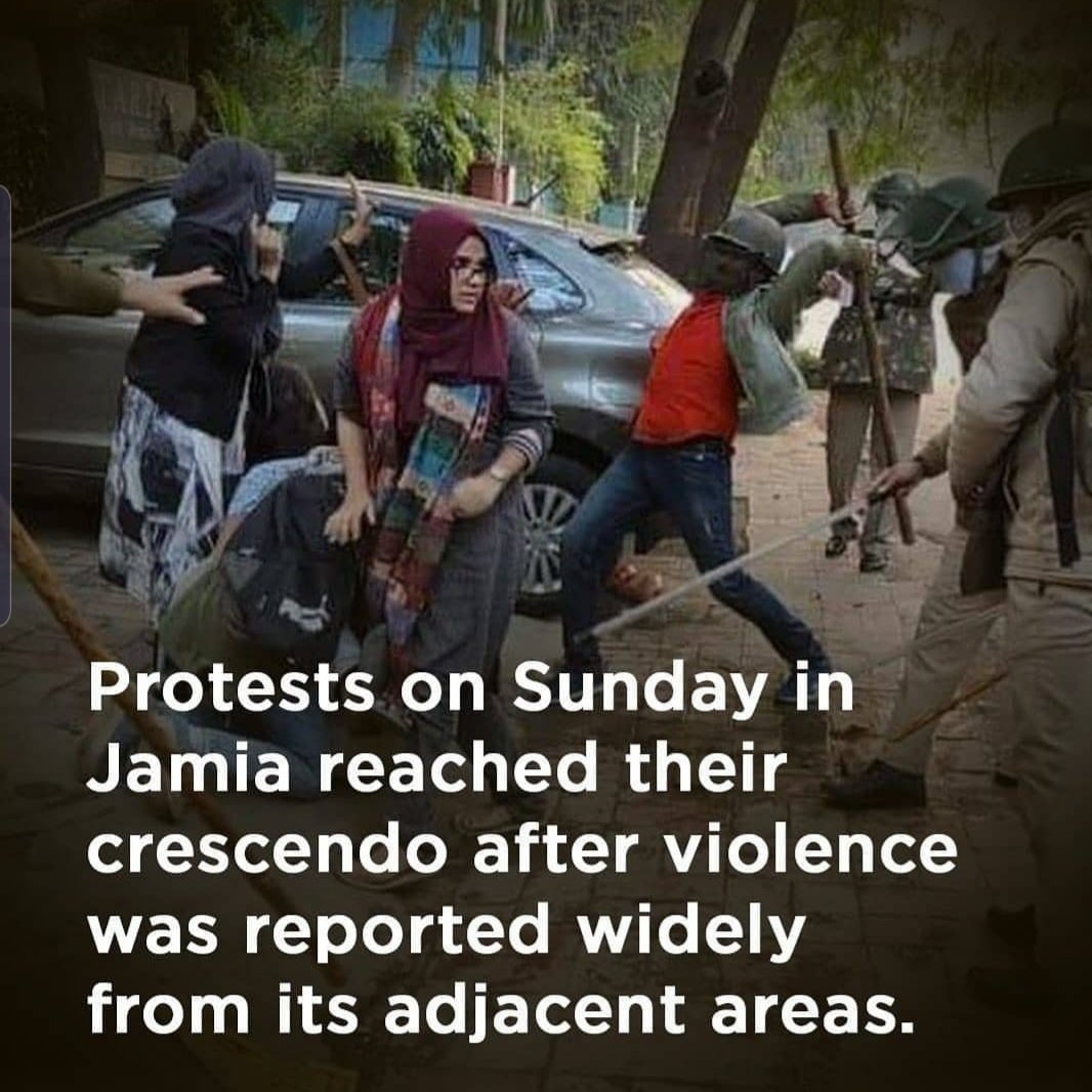 Juhi_514's tweet photo. Peaceful assembly is crucial part of democracy. Everyone has the right to voice their opinion. Disagreements are part of business but violence of any sort is not okay. When you see this pic, who is the attacker vs protector? #JamiaMilliaUniversity #CAA2019 #IndiaAgainstViolence https://t.co/FgUYCoqeOy