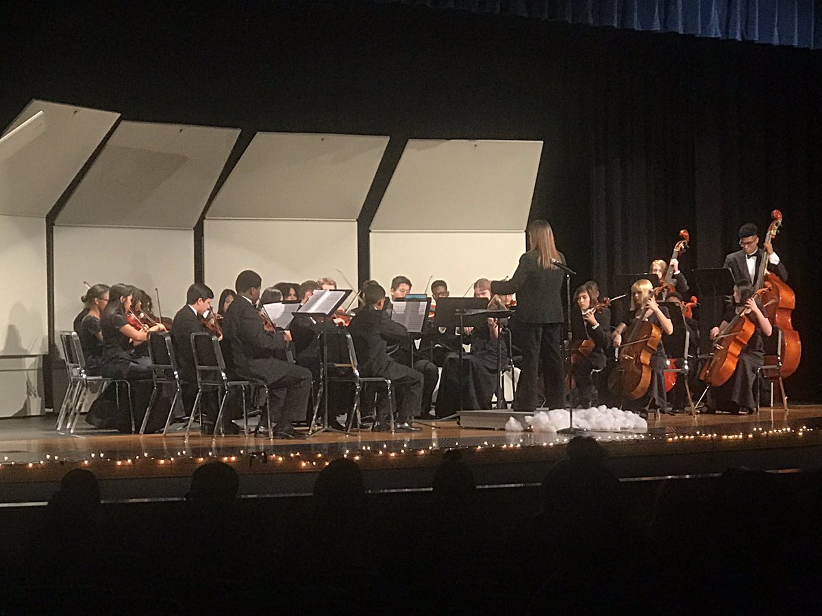 MrJasonStanley's tweet photo. The @LandstownEagles Orchestra is sounding great tonight at their Winter Concert! Excellent work! @AngHenry26 https://t.co/AtjfBRpyS8