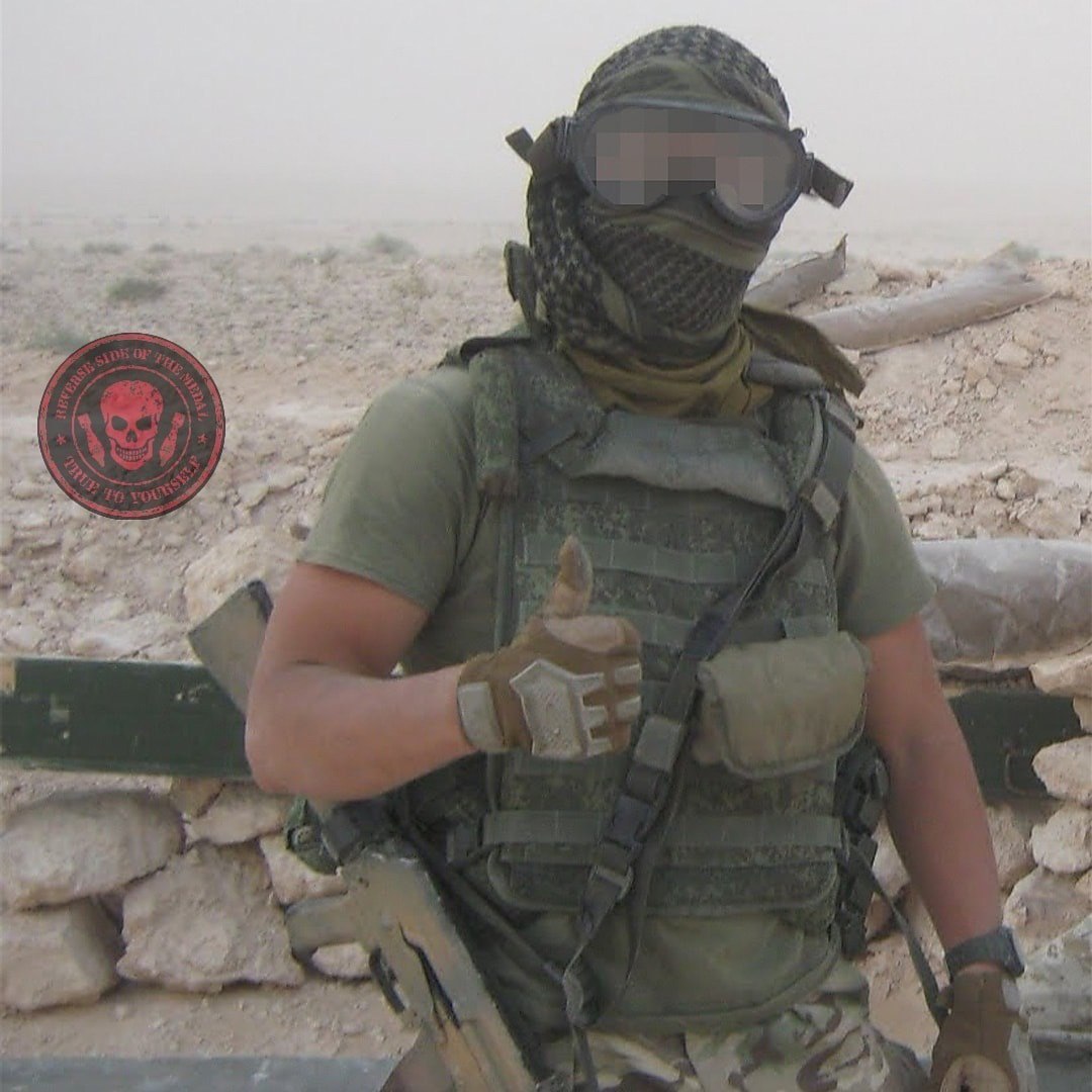 Photos of Russian spetsnaz (possibly PMC as well) in Syria. 25/ https://t.me/grey_zone/652 