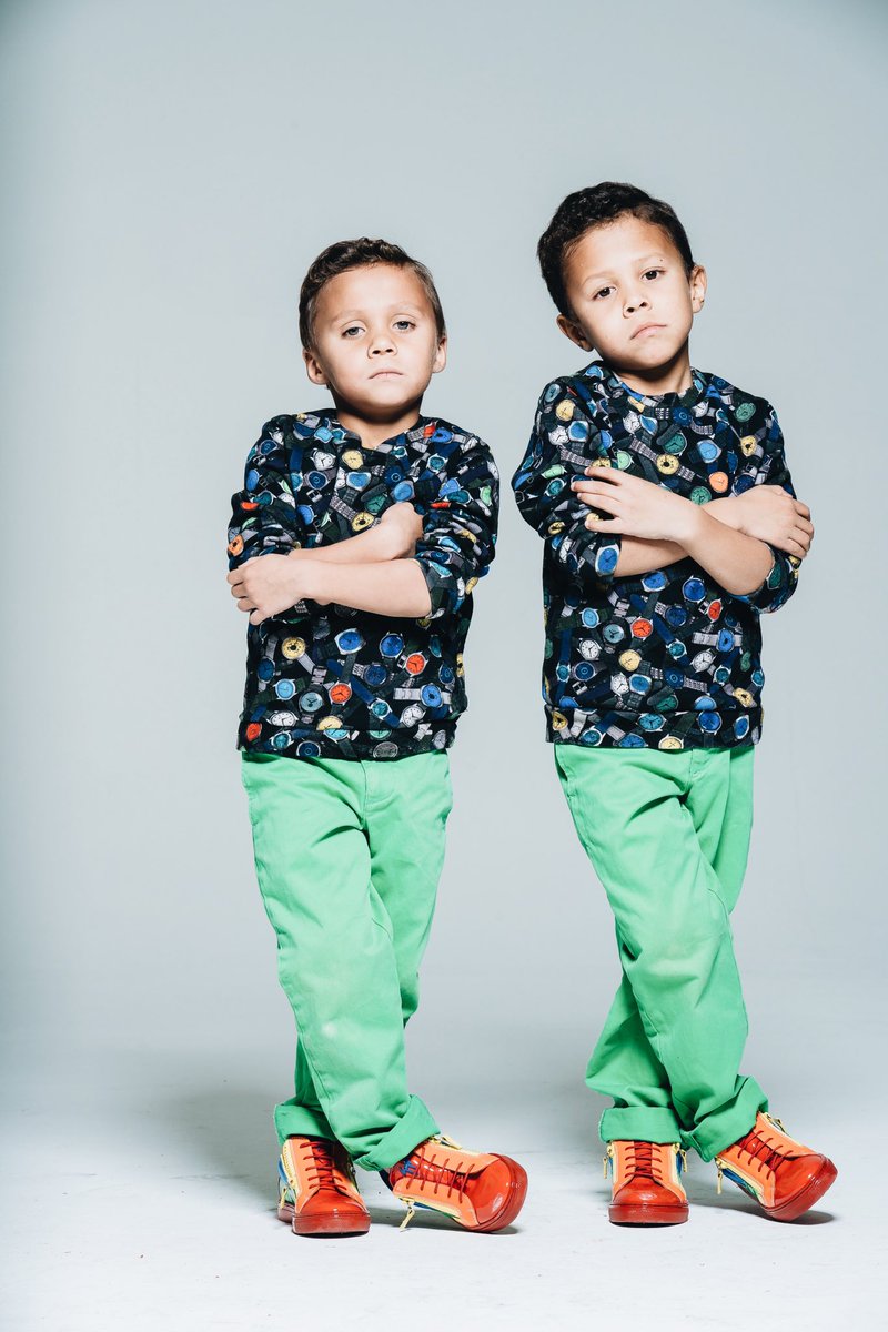 When you realize that Christmas is next week and you haven’t even put a dent in your shopping list...😂

𝐇𝐚𝐩𝐩𝐲 𝐇𝐨𝐥𝐢𝐝𝐚𝐲𝐬 from Jaylen and River!🎄