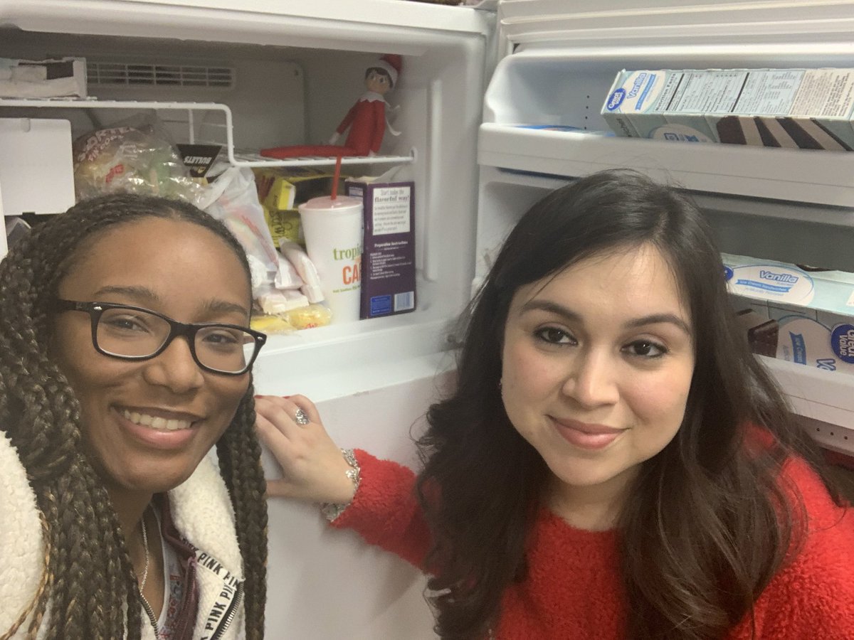 Stephmontejano's tweet photo. #AultElfieSelfie https://t.co/wC96QN18dN