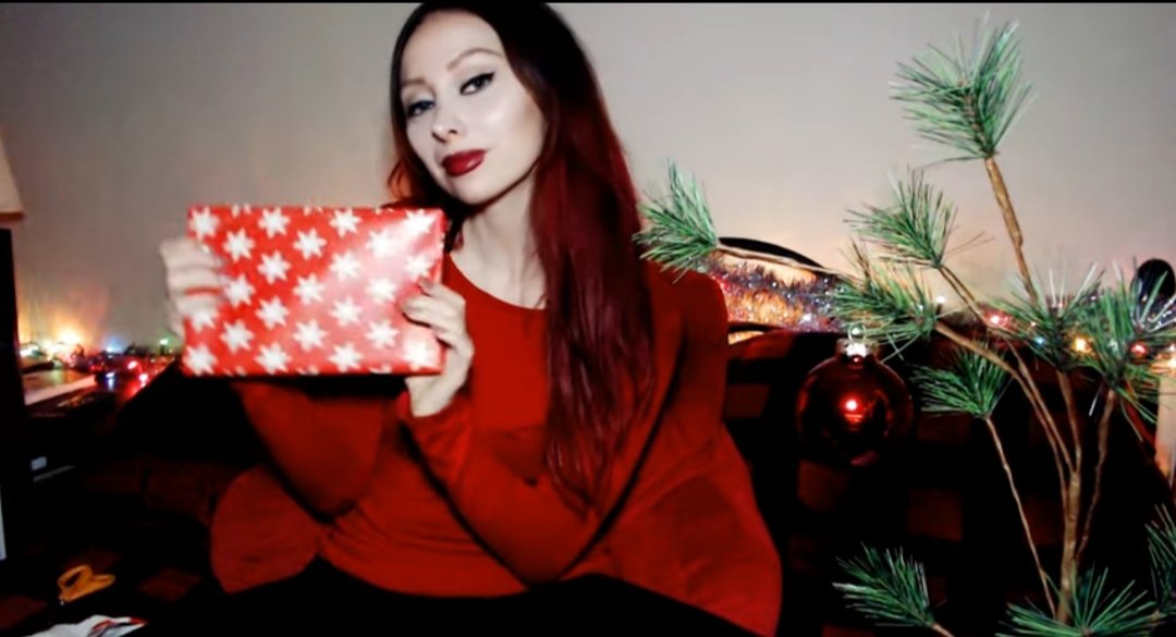 Jenn_Again_'s tweet photo. Wrap it up! Holiday #asmr is the gift that keeps on giving π
https://t.co/kcmZ93666i
#holidayasmr #christmasasmr #asmrtist #asmrwhispers #asmrsounds #asmrcrafts #asmrtriggers #sleepy #dreamy #happyholidays #cozy #comfy #calming #giftwrapping #festive #satisfying #soothing https://t.co/c7ldMMKSHi