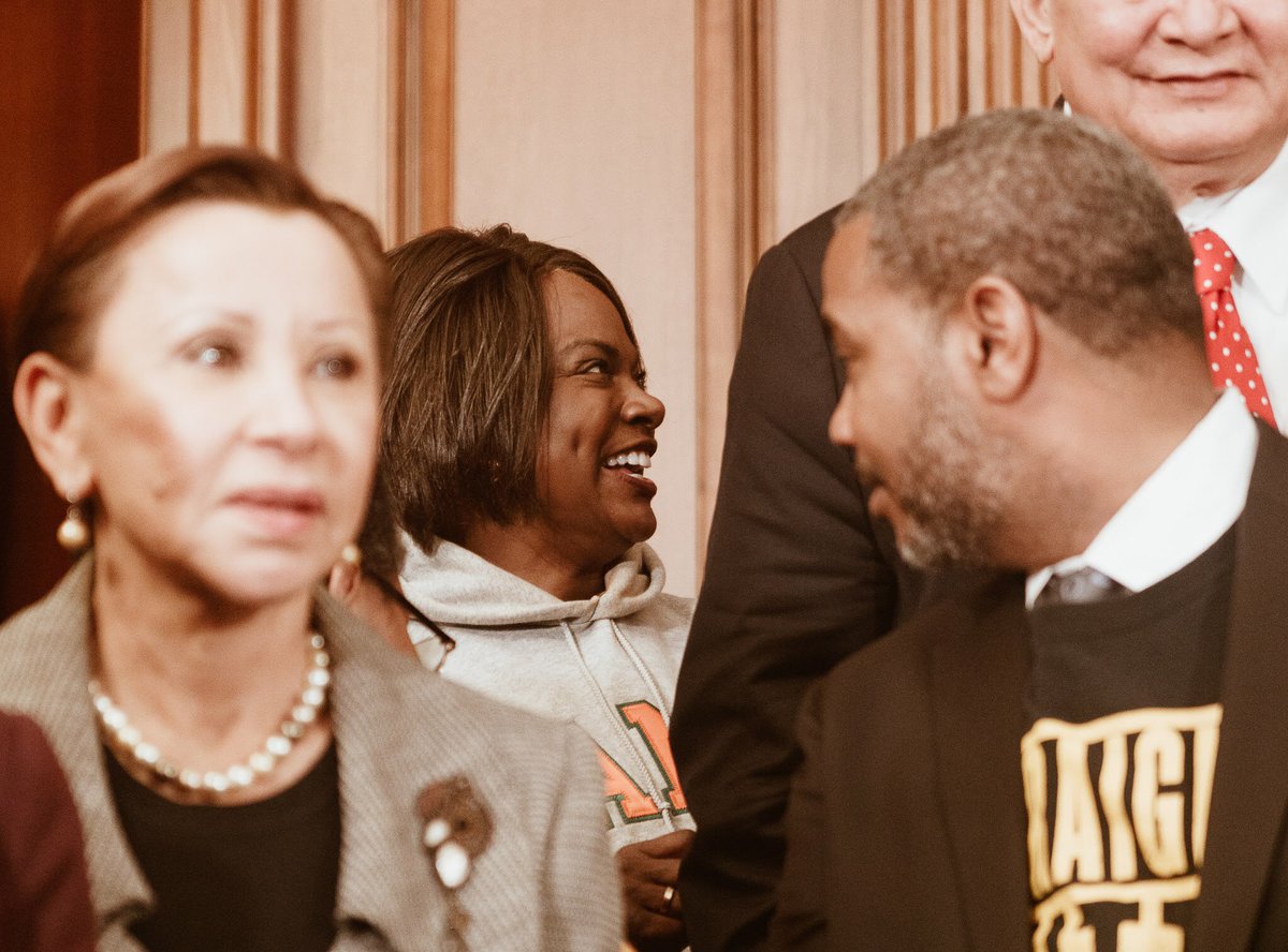 RepValDemings's tweet image. Our future generations carry the hopes and dreams of all of us. Today we passed the bipartisan #FUTUREAct to provide PERMANENT federal funding for America’s #HBCUs and #MSIs and ensure that our nation’s students of color will always have pathways to success. #ForThePeople