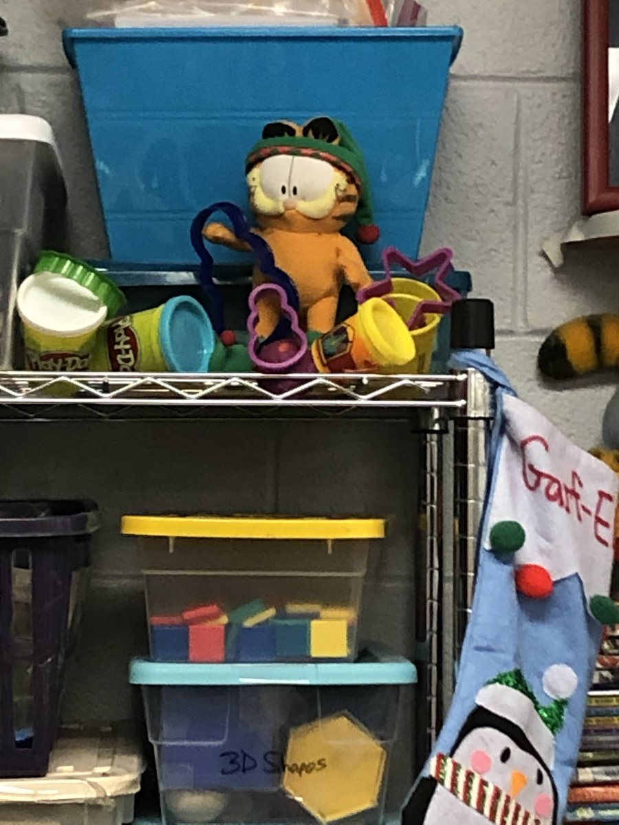 MsUsCoolCats1's tweet image. #elfproblems #garfelf #BEStlife