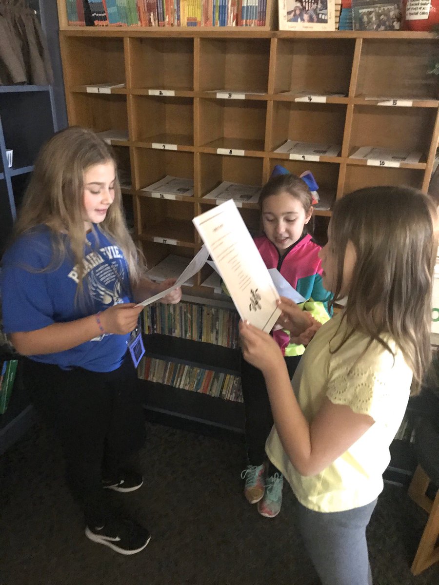 PVBuchanan4th's tweet photo. Singing 🎤 a song to help us remember those 2️⃣3️⃣ helping verbs sure was a hit!👬👭#pvpride https://t.co/8MluzH3ply