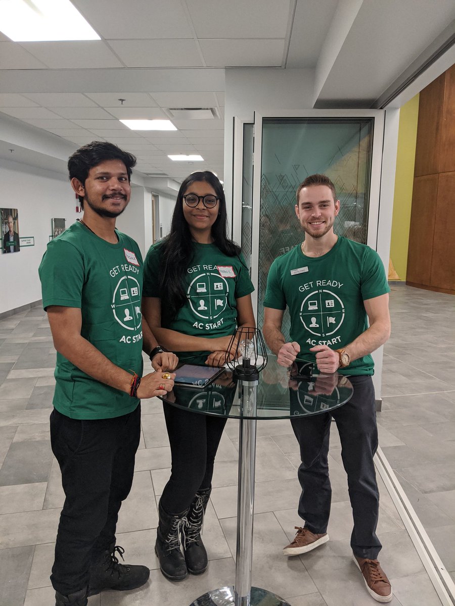 AlgonquinSS's tweet photo. Welcome to #ACStart! The Prep Lounge in Nawapon is your one-stop-shop for support with registration, financial aid, tech, AC Card/U-Pass and more!
Questions? Ask one of our volunteers or join us for the College Essentials: Expert Panel Q&A at 4pm (2nd Floor, DARE District). https://t.co/x5IKYKtm0w