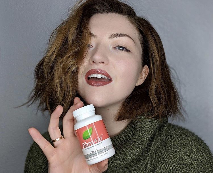 Fibro_Aid's tweet photo. Meet one of our amazing brand ambassadors @malanielynetteblac on instagram.  She shares her fibromyalgia story and how she manages her symptoms since she was 8 years old! #FibroWarrior ❤️ #suppor #fibromialgia #community https://t.co/DnbPdskVql