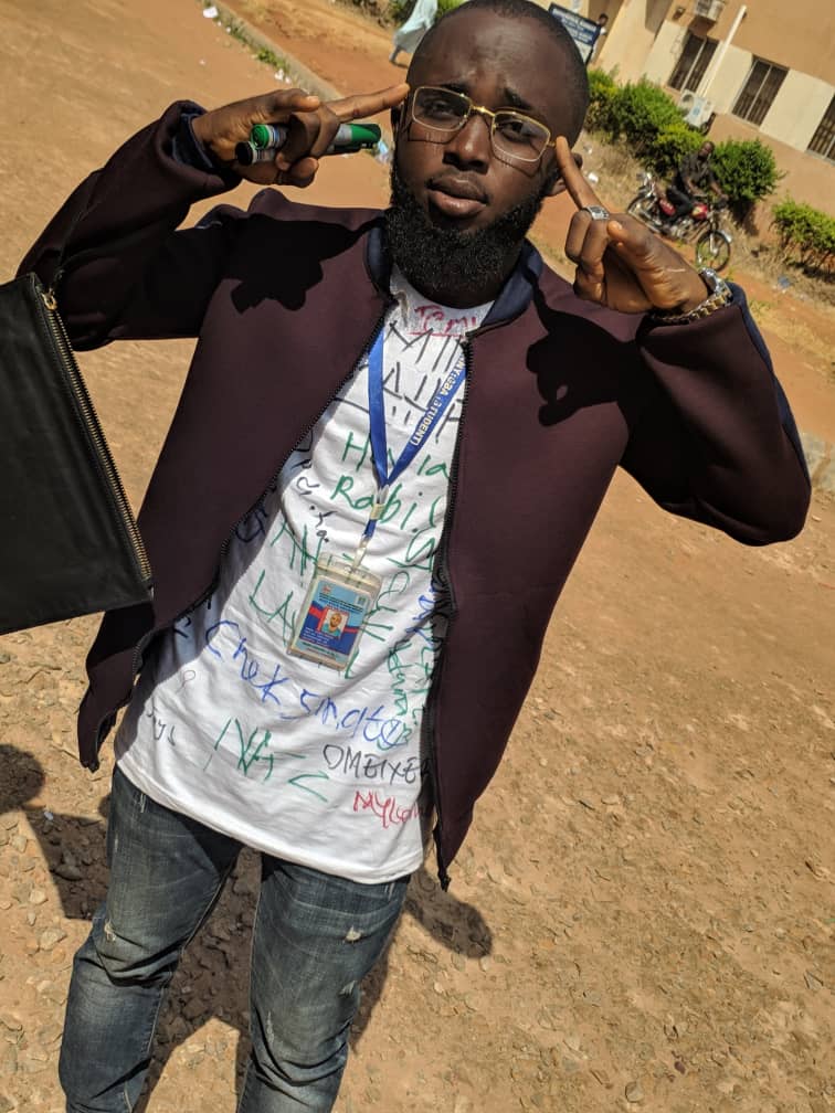 FQentertainer's tweet photo. Alhamdulillah, am now a graduate!
It's not by my power nor might, only God doing all. 
Grateful today, tomorrow and forever to God Almighty, my family and whoever that supported from PD days and throughout my degree days till end, God bless and reward y'all.
#FQ #FQhere #FQ_TBA https://t.co/n8lOvdUHlx