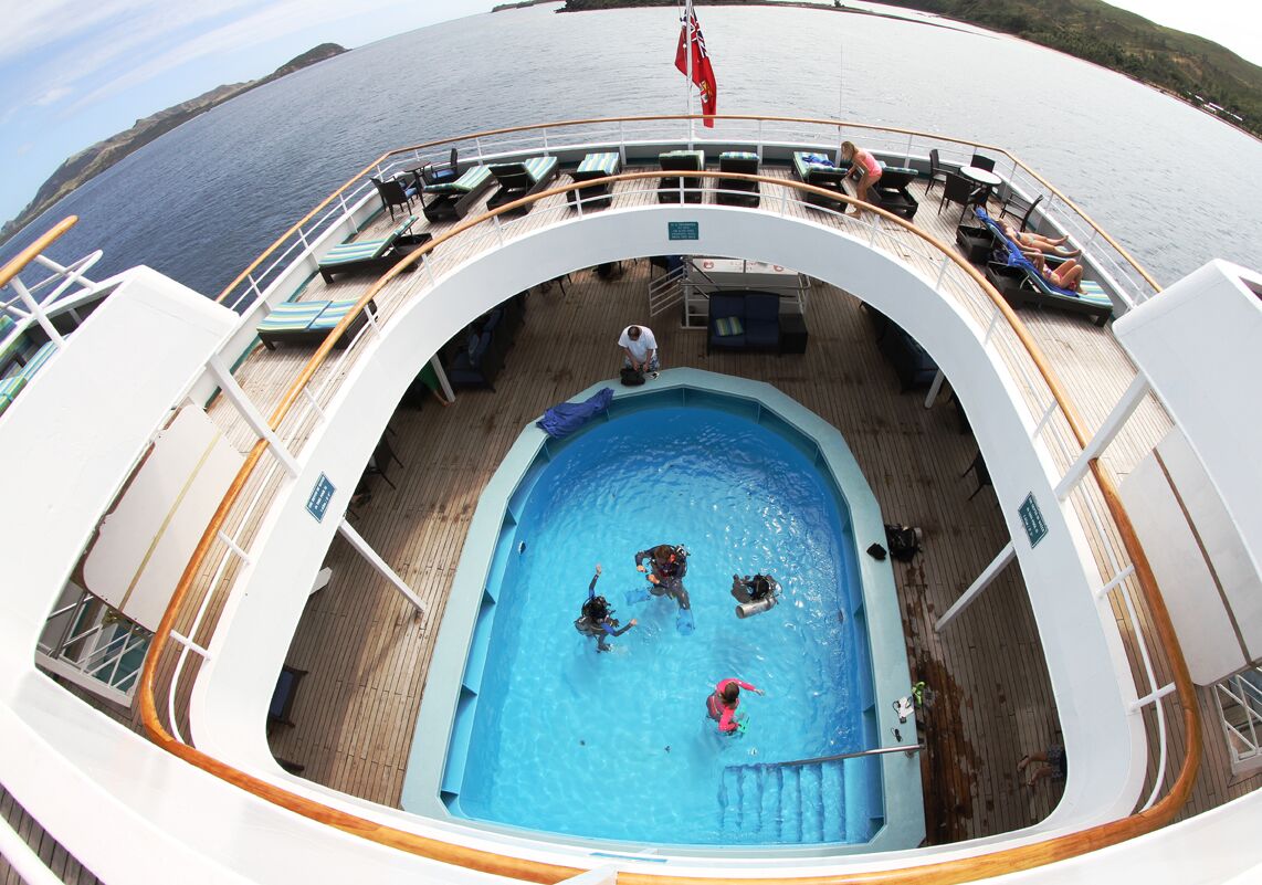 ResortsFiji's tweet photo. Boarding call! There's no better way to explore the magnificent Fiji Islands and its people! Find out more here: https://t.co/b1NuaOxe3m
#captaincookcruises #fiji #fijiislands #destinationfiji #luxurycruise https://t.co/Q45WGwXx1K