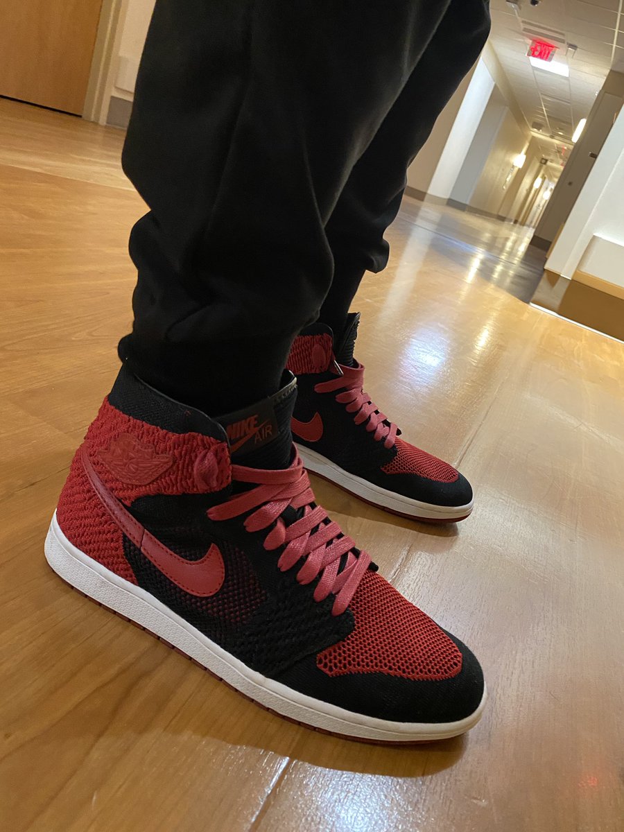 enginerdmd's tweet photo. #25DaysofKicksmas #latergram #AJ1Flyknit #YourSneakersAreDope #Jordan1 #SneakerDoc
Forgot to post as I completely passed out after my shift. https://t.co/W5ihuoiOrO