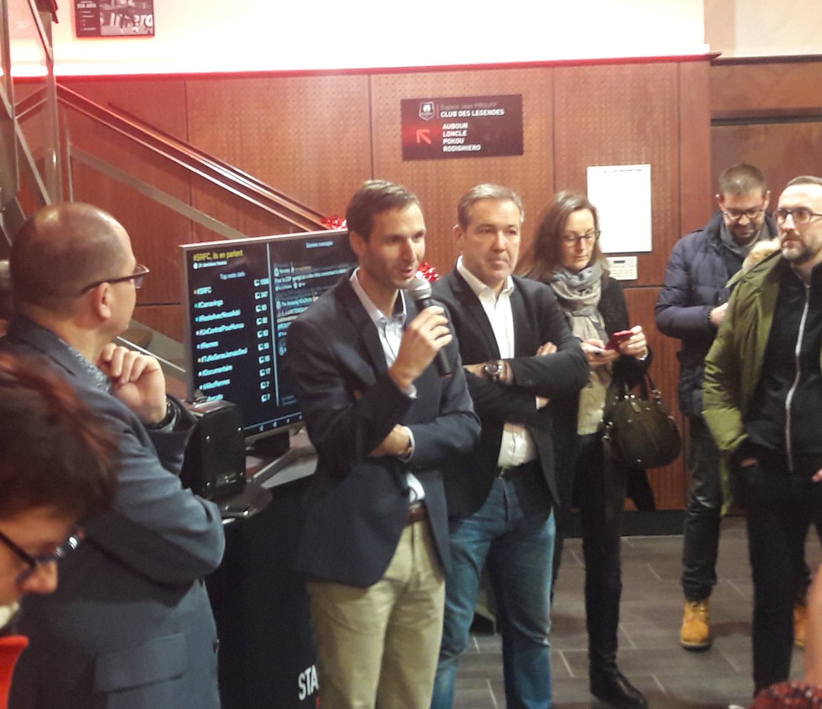 La Galerie des Légendes du #SRFC 🔴⚫ : souvenirs des joueurs, coupes, hommage aux tifos...
Un lieu empreint d'histoire
Merci <a href="/staderennais/">Stade Rennais F.C.</a>, <a href="/albanmartin/">Alban Martin</a> et @FlorentHTMY pour cette découverte
