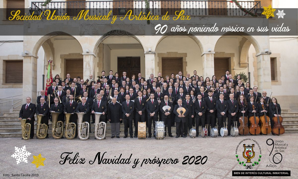 unionmusicalsax's tweet photo. Desde la Sociedad Unión Musical y Artística de Sax queremos desearos ¡¡Feliz Navidad!! y que el 2020 llegue lleno de música.

Llevamos "90 años poniendo música en vuestras vidas" y queremos seguir haciéndolo.

#90aniversario
#labandadesax
#haciendobanda
#soydelaunion https://t.co/IPMA7NR6S4