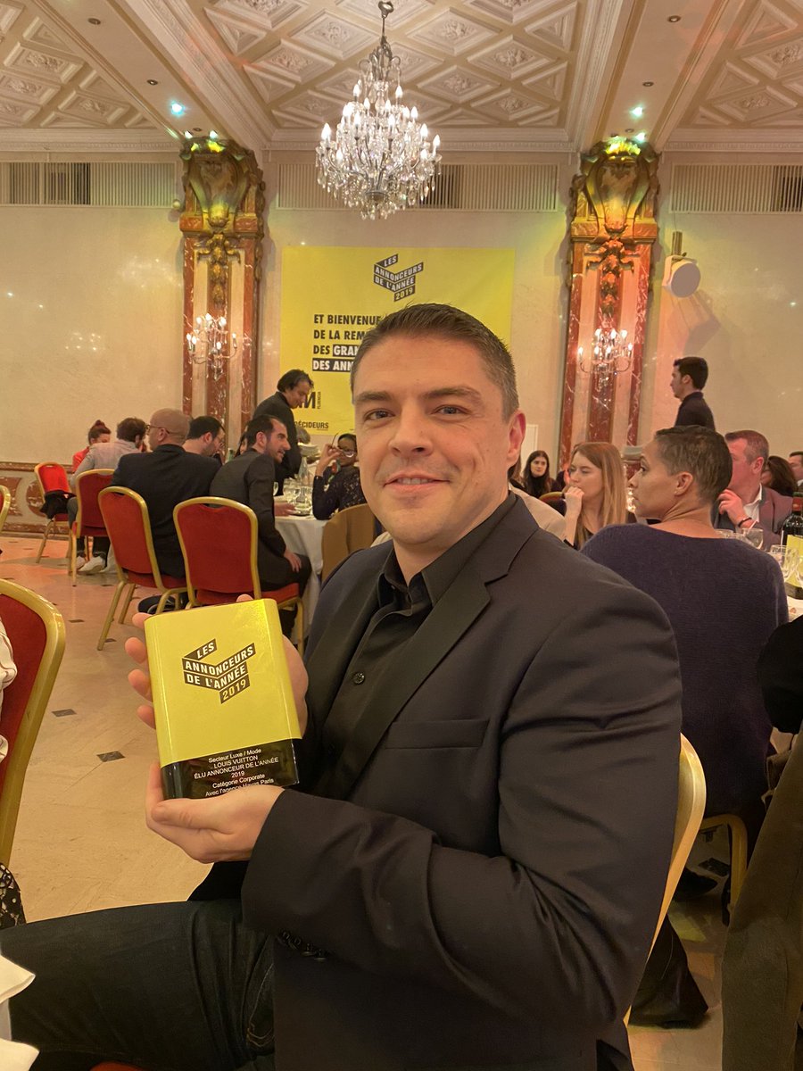 CaretteJ's tweet photo. Prix des #AnnonceursDeLAnnee #AA2019 on y célèbre @LouisVuitton et son dispositif digital d’expérience candidat et marque employeur #merci #fiers https://t.co/RZoefYcJQ2
@HavasParis #Digitalinside #EmployerBranding #People @julien_menez @Arnaud_Garni @VDemazel https://t.co/zO42XveM3u