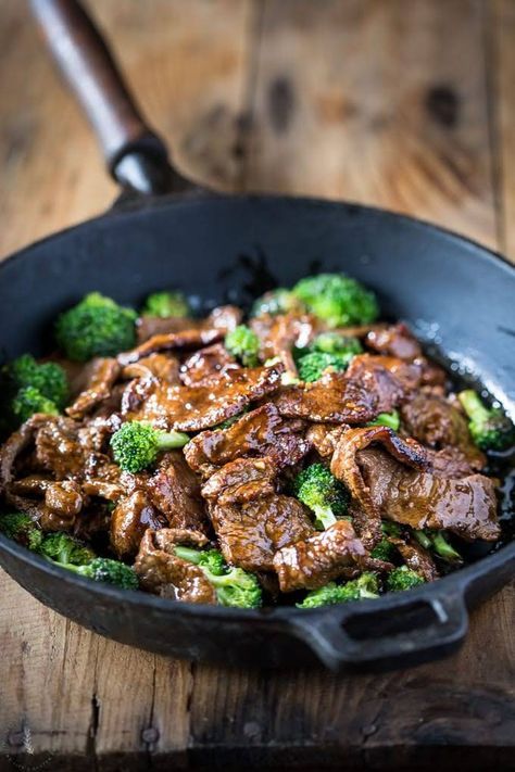 KetoRule's tweet photo. 9 Quick Keto Dinner Recipes To Make In 15 Mins Or Less !
Instead of wasting hours in the kitchen.

Check Out For Recipe &amp; Instructions  https://t.co/IsrrzGha0h

#ketodinner #Dinner #recipes #Ketogenic #ketodiet #ketogenicdiet #ketorecipes https://t.co/OAimbfYcF9