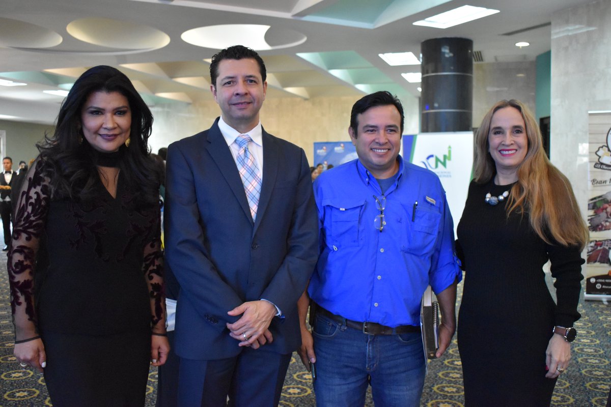 CNI_HN's tweet photo. El lanzamiento del Directorio Orquídea Empresarial busca dar a conocer a inversionistas nacionales y extranjeros cuál es la oferta productiva hondureña, sus principales rubros de #inversión y oportunidades para hacer negocios en #Honduras. https://t.co/sgMV2AG6U6