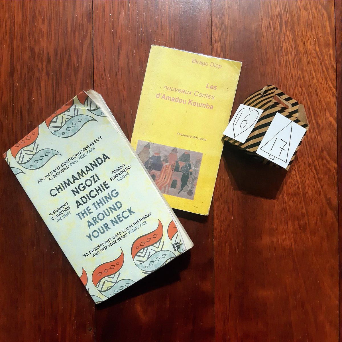 kumalafolo's tweet photo. 🎄jours 16, 17🎄
These two nourish my spirit and send me on a path to rediscover roots I sometimes take for granted. 
Cheers to reading african books!

#afroreader #aventlitteraire
#african #authors https://t.co/dCeemER49X