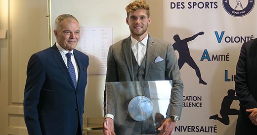 FFAthletisme's tweet photo. 🏅 Académie des sports : Kevin Mayer honoré

👉 https://t.co/75zIaNwmaE https://t.co/jfBaLRppBP