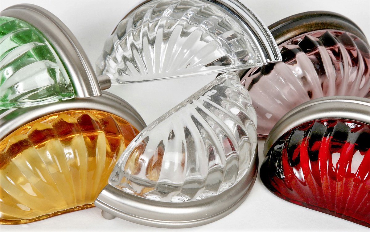 VanDykesOnline's tweet photo. Colorful glass knobs from Lews Dolin add a nostalgic look to any project. Select knobs and pulls on sale during December. #cabinethardware #cabinetknobs #glassknobs #colorknobs #drawerpulls #binpulls #depressionglass #homedecor #homeaccessories #VanDykes #interiordesign #kitchen https://t.co/gjJdPkV2wU