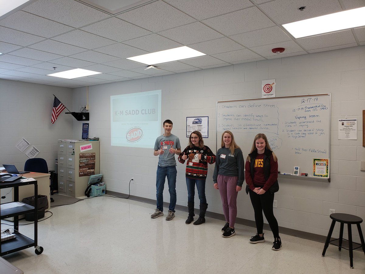 Officer_Jesse's tweet photo. I had the opportunity to team up with @KMSADD2. We spoke to the KM 8th graders about what S.A.D.D. has to offer in high school and the dangers of vaping. https://t.co/SCYnY8E3us