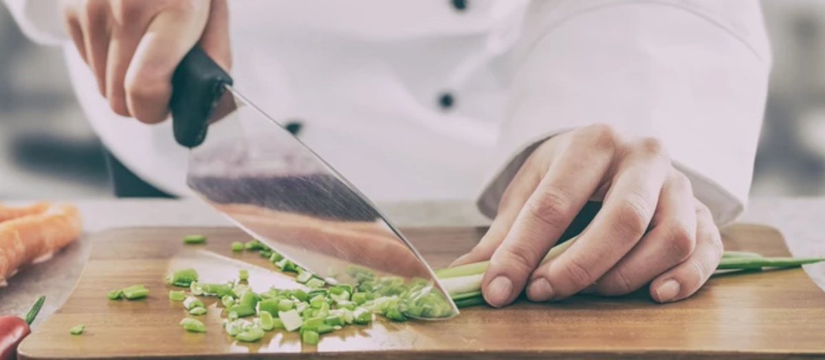 DinnerIsDone's tweet image. Are you using cooking bags to help with your #holidaycooking? If not, you may want to re-think that! Our #cookingbags are easy to use and offer minimal clean up. Check out these 10 tips for best results: bit.ly/2Oue43W