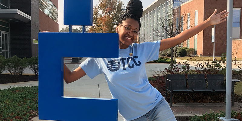 TCCva's tweet photo. At 18 years old, Lauren Lewis graduated with an Associate of Science in Social Sciences from #TCC on Monday. A month after walking in TCC's 69th Commencement Exercises, sheβll transfer to @Norfolkstate where sheβll be awarded junior status. #TCCGrad19 https://t.co/zNwPS9h6Zj https://t.co/FExYOUmWHL