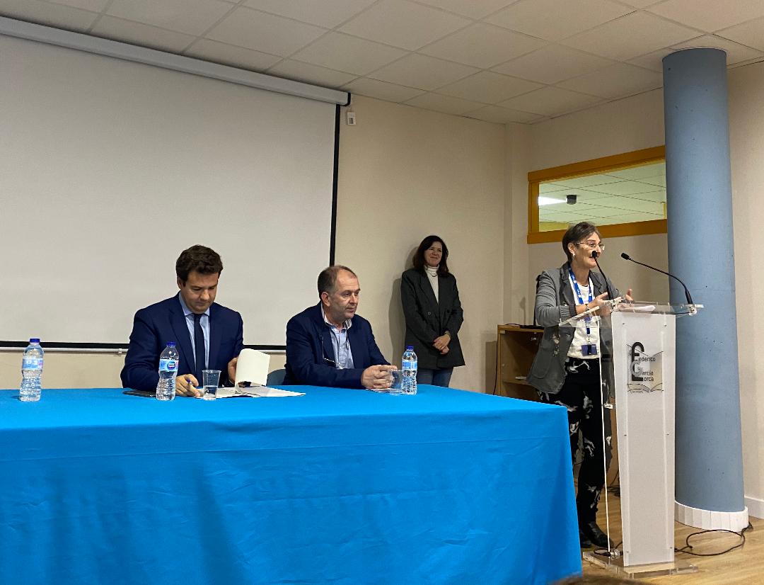 IES_FGL's tweet photo. Hoy celebramos la creación del Club de Diseño Digital en el #IESFGL, iniciativa pionera de colaboración institucional con el centro universitario @U_tad y el impulso y apoyo del @Ayto_Las_Rozas.
Gran oportunidad para que nuestros alumnos desarrollen sus capacidades #STEAM #futuro https://t.co/HUcQAICRCx