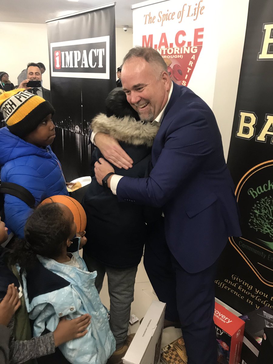 ToddSmithCANDU's tweet photo. I had the incredible experience of joining @TPS_CPEU @ShawnaCoxon and @TPS_BCC for their collaborative toy drive to give gifts to children living in Toronto Community Housing. What a great way to celebrate the Christmas season! https://t.co/PI4agbQxS5