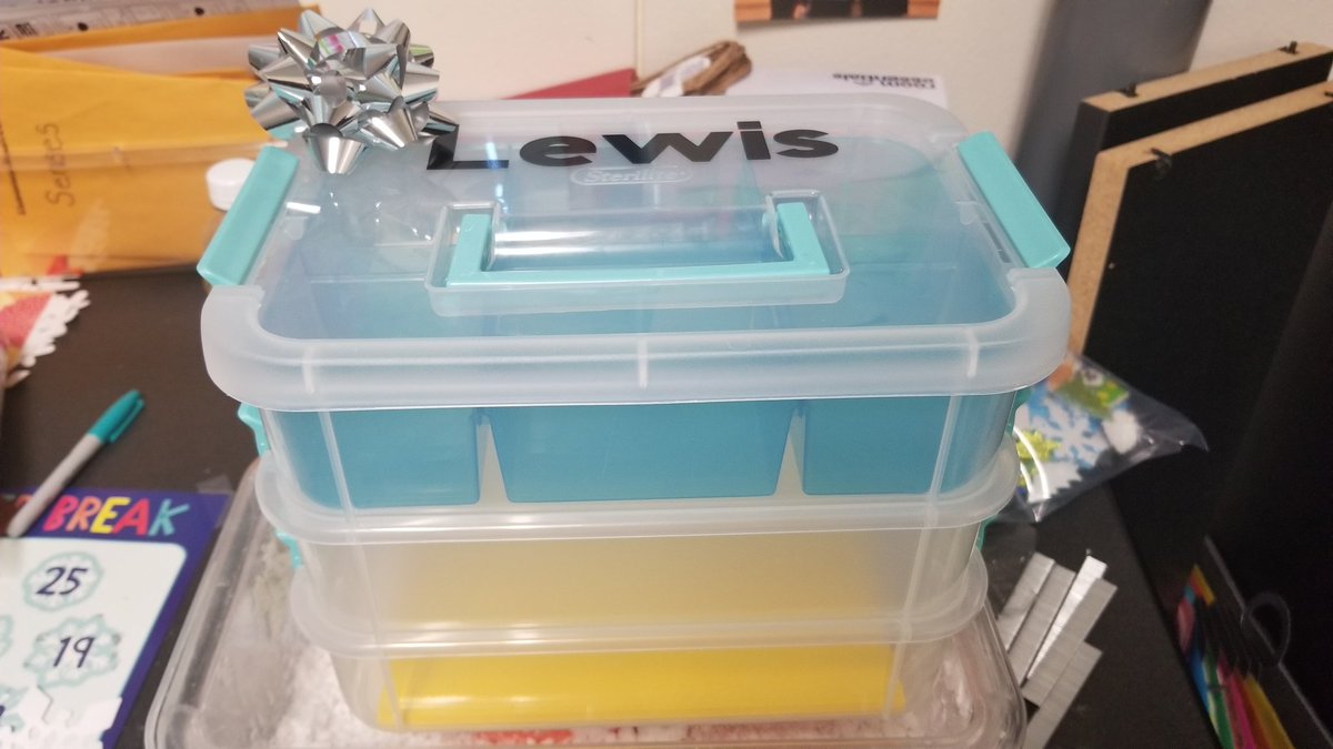 georgilew's tweet image. oooh gifts...pardon my school #deskmess. Think this might be perfect for your #minipainting stuff or #DICES @takingd20 ? #getorganized