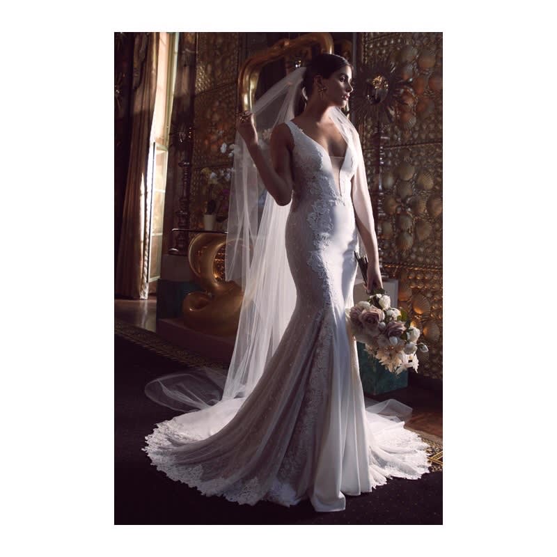 ✨Coming Soon ✨ Jan 2020 
Gillespie
That sleek silhouette, that alluring Calla Lace, and that show-stopping train. If you find a dress with all the right qualities, it's undeniable and it's Gillespie. Colours Ivory &amp; Ivory-Nude