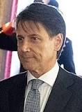 PChiaradia's tweet photo. #Conte
"Si discute del primato della #Finlandia per la nomina a #premier della giovane #Sanna #Marin, ma anche l'#Italia non scherza nominando un capo del governo politicamente #ermafrodita: prima con la #destra, poi con la #sinistra con lo stesso #Parlamento."
Il Maldicente 🙃🧐 https://t.co/Zjm0Iyn1Xo
