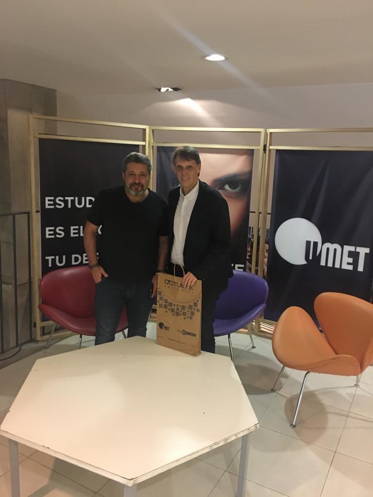 Gracias <a href="/victorsmaria/">Víctor Santa María</a> por recibirme en la sede de <a href="/UMETeduar/">UMET</a>. Dialogamos sobre la articulación de trabajo entre el PJ Salta y el PJ CABA y el rol del peronismo en estos difíciles momentos del país.