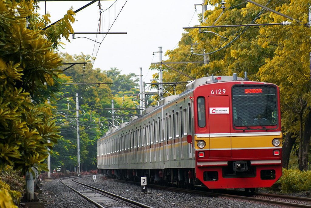 CommuterLine's tweet photo. Jangan biarkan sesuatu yang terjadi di masa lalu akan merusak kehidupanmu. Hiduplah untuk masa kini dan berjuang untuk masa yang akan datang. Selamat Pagi #RekanCommuters https://t.co/5O3VhpwC6c