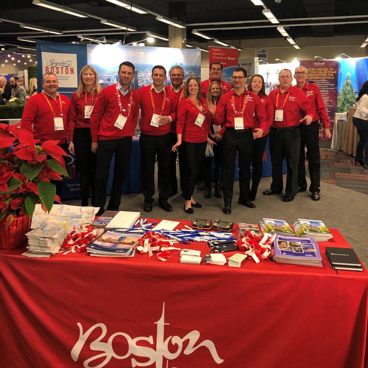 yournxtevent's tweet photo. Thanks to @AssocForum and @VisitBoston for a great Holiday Showcase 2019! We're always grateful for the opportunity to share and collaborate with fellow industry partners and professionals.
#bostondmc #dmc #bostonprof #eventandmeetingplanners #nxtevent
#HS19 #WEareForum https://t.co/QCuIkZE4ZE