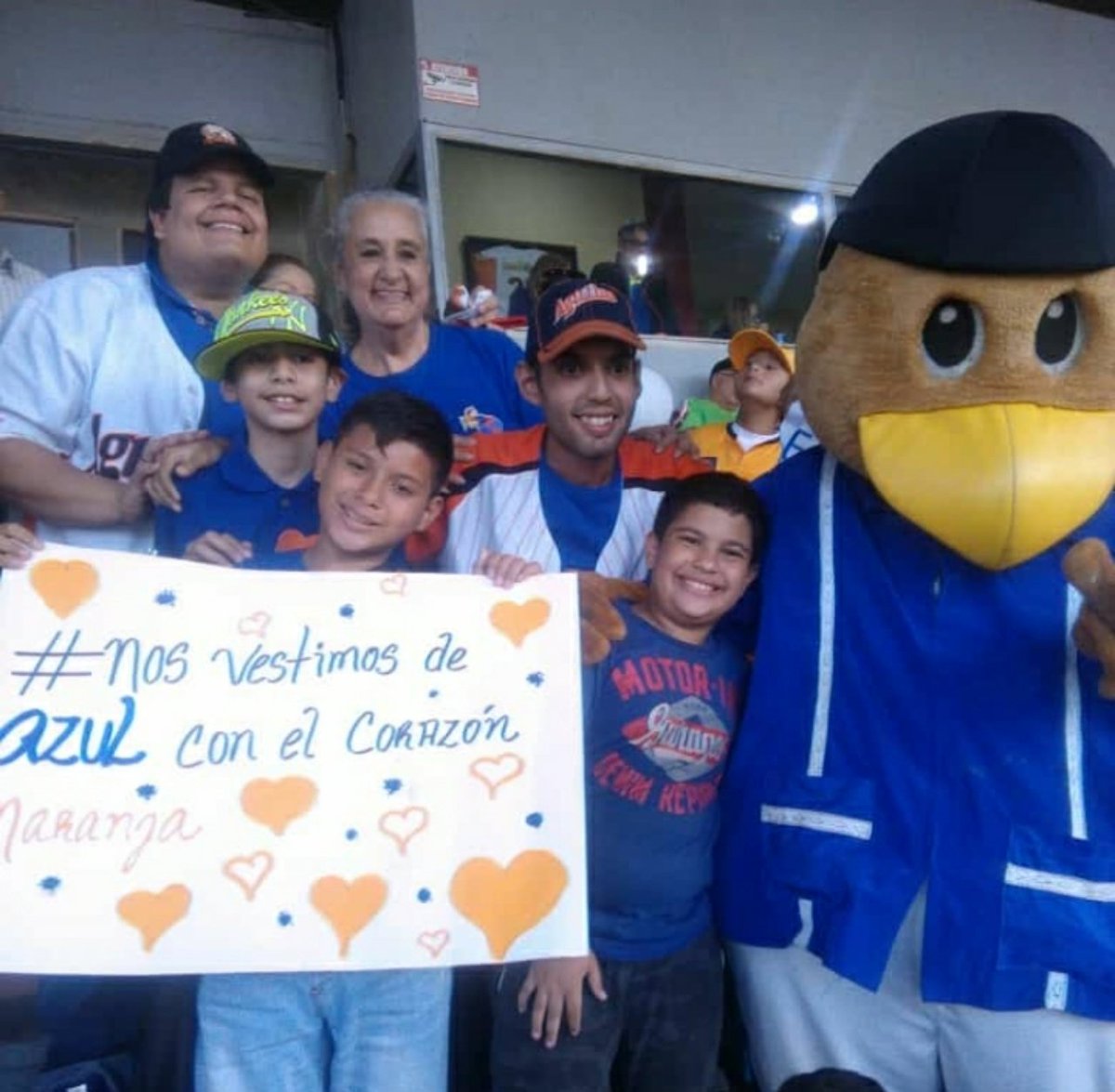 Gracias a <a href="/aguilasoficial/">Gooool Del America</a> por la invitación este pasado domingo al juego azul en el estadio Luis Aparicio