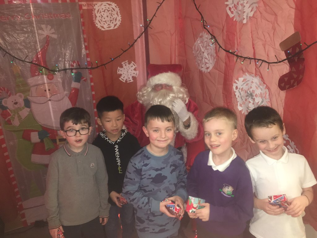 Educ8ingInHeels's tweet photo. Party games, sweets & crisps & a visit to Santaโs Grotto ๐ฅณ๐ก๐น๐๐
๐ผ P2b had a terrific time at our #ChristmasParty today! @StMonicaMilton @MissK_StM #CelebratingWithFriends #TheresRoomForEveryoneOnTheNiveList https://t.co/bVv3MpT9Gn