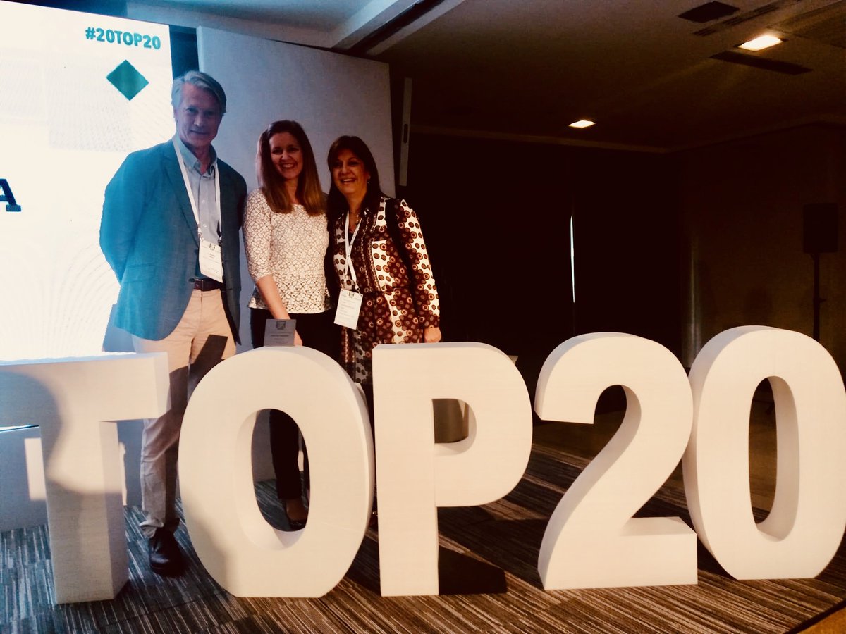adavimu's tweet photo. 👀 Los hospitales públicos madrileños que han recibido uno o varios #20TOP20 Puerta Hierro Majadahonda, La Princesa, 12 de Octubre, @Hospital_FJD, Hospital del Sureste, @HUdeTorrejon e Infanta Cristina. https://t.co/qnFfG6hMPK