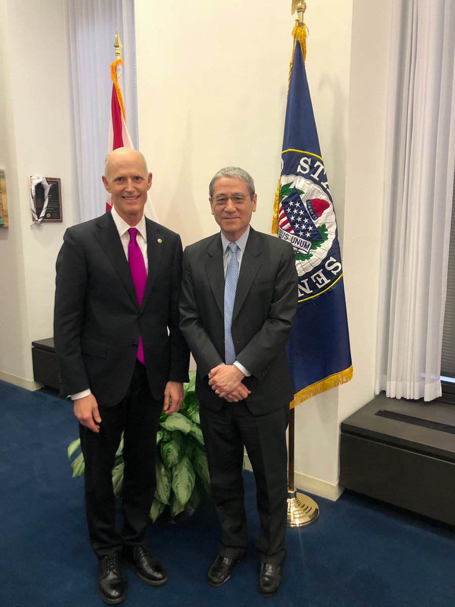 SenRickScott's tweet photo. Great meeting with @GordonGChang today to discuss how we can further hold Communist China accountable for their human rights violations and continue promoting freedom and democracy in #HongKong and around the globe. https://t.co/UTde6kf5ef