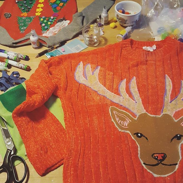 REVIVALHmstdSup's tweet photo. Mother-daughter snow day crafty time! https://t.co/PRdjrhWGRz https://t.co/NqE35ovOau