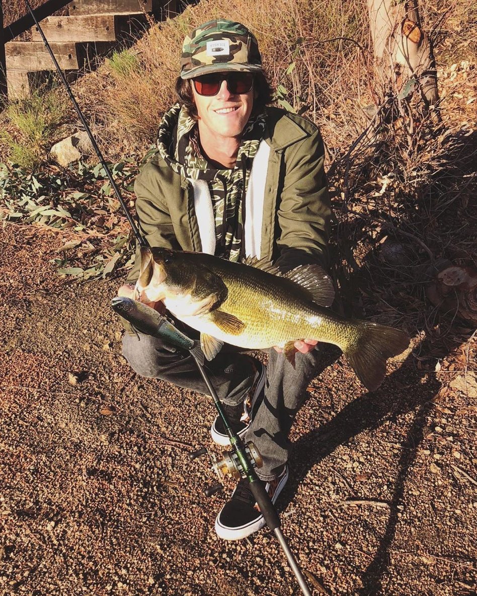 eatatfish101's tweet photo. Nice catch, Taylor!🧢

📸: IG user @taylor_thee_whaler

#eatatfish101 #fish101 #fish101restaurant #encinitas #cardiff #cardiffbythesea #sandiego #northcountysd #northcountysandiego #sandiegofood #sandiegoeats #sdfoodie #sandiegofoodie #fish https://t.co/ZygVXgAzic