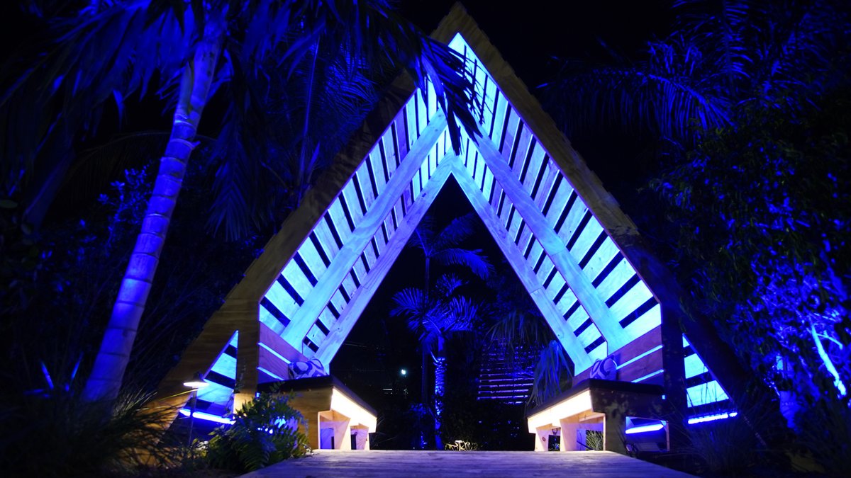 ChauvetPro's tweet photo. Christopher Fernandez of Limitless Design Group chose over 140 COLORado Solo fixtures from  to craft magnetic washes and thoughtful auras of self-expression for Project Levi's Haus, a pop-up studio at Art Basel where artists play and muses choose to stay awhile. https://t.co/LT1cqB13aR