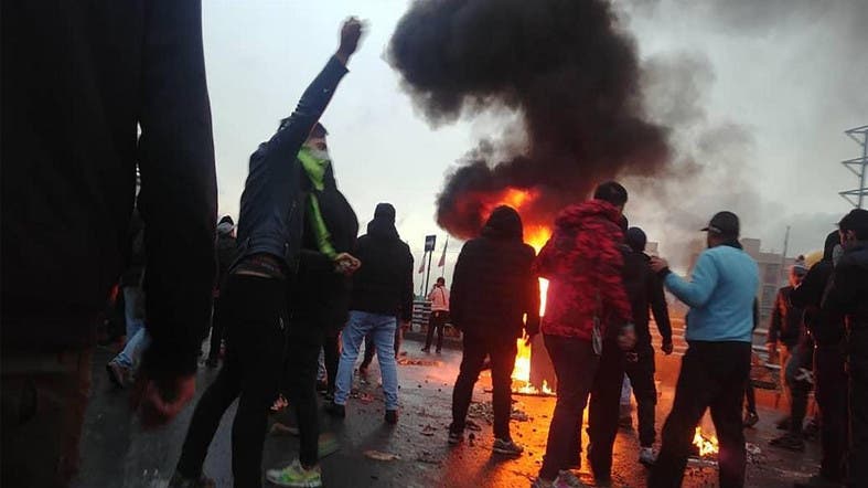 Neda100Liberty's tweet photo. @simasepehri95 @StateDept @SecPompeo Iranian ppl wants #overthrowMullahs
we want #freeiran and we #istandwithmaryamrajavi
we want justice about what happen in #IranProtests & please We call 4 d convening of a @WHNSC session 2 address D horrific crime & 2 hold 2 account D leaders of D religious fascism ruling Iran https://t.co/d8ZJhdBImn