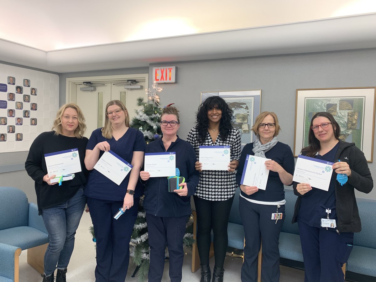 iRSMyeg's tweet photo. Today we mix it up - Staff smiles! Thank you, to each one of you for your years of service! #12daysofsmiles #yeghealthcare @CovenantCA https://t.co/ux41O2KhGy