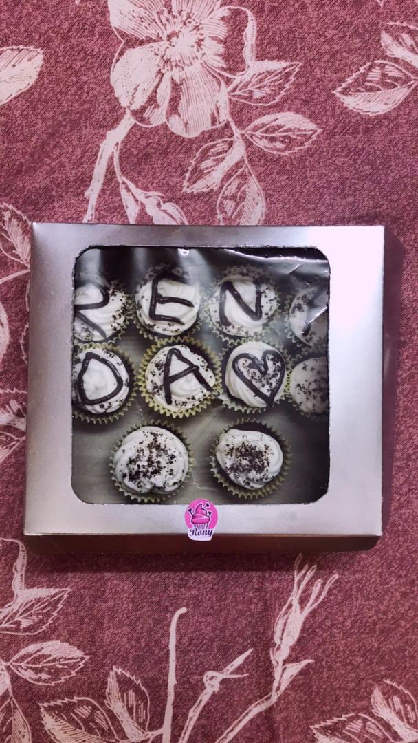 ronycupcakes's tweet photo. Special order &amp; Packaging 📦🎀 https://t.co/COQfcA2VXq