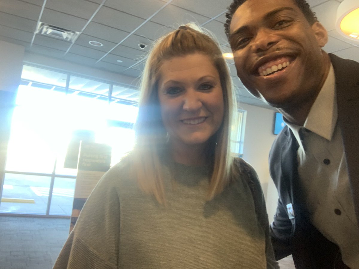 Just Wrapped up an Awesome Store Visit from Our VPGM @alysonwoodard and DOS @melissastroder. Can’t wait to put <a href="/LawtonTeam/">Team Lawton</a> back on the map and show appreciation to our customers!!!! @StephanyFulpAtt <a href="/OklahomaSaSo/">Los Savages</a>