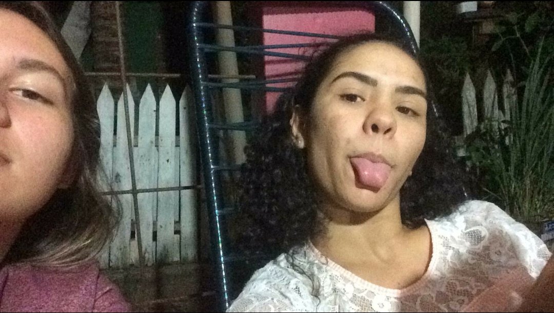 fernands_dic's tweet photo. Eu até agora n acredito que vc se foi, assim tão rápido, vc foi a única pessoa que me conheceu nós piores momentos e não me julgou, que me viu da forma q realmente sou e não me julgou, me encentivou, me motivou a sempre melhorar, e é o meu maior orgulho, eu te admiro e te amo ❤️ https://t.co/LFfeiT2egQ