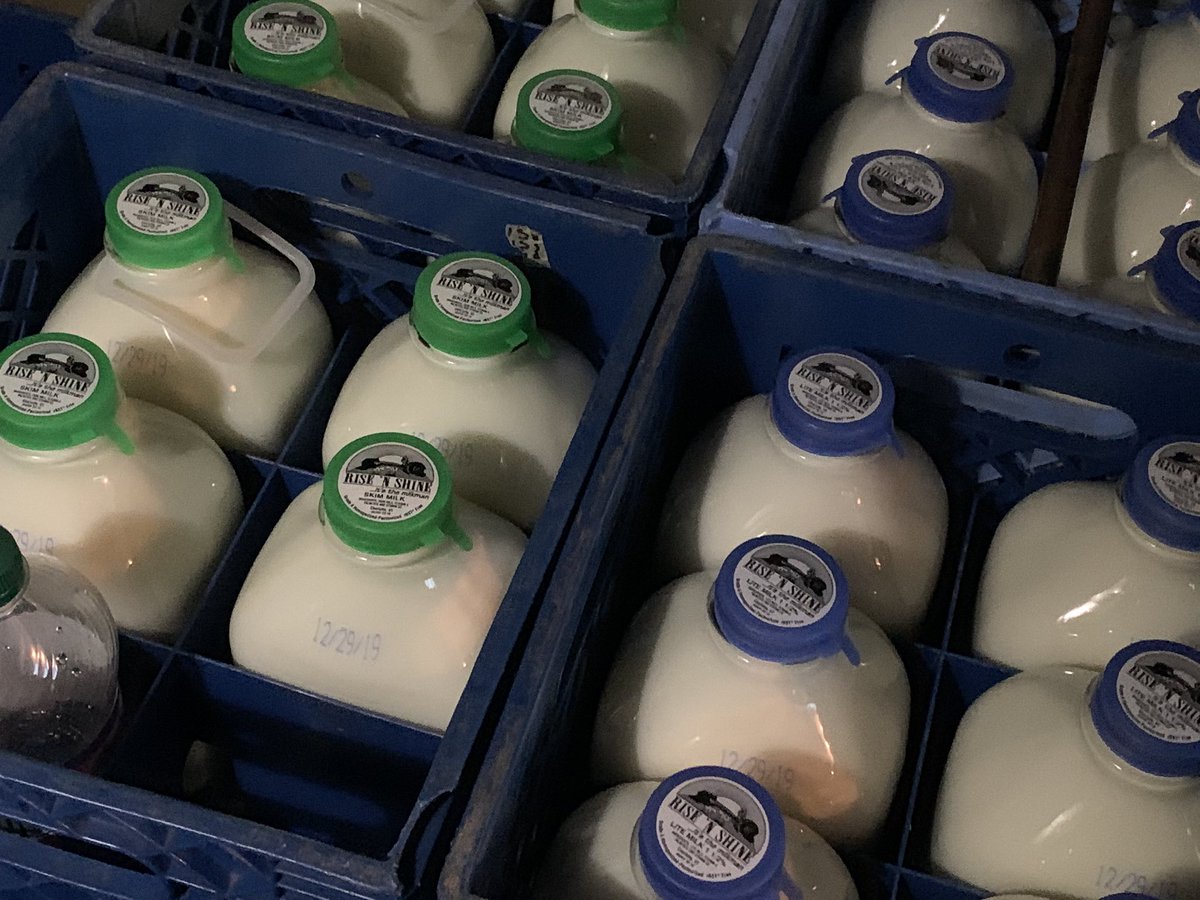 anson_ag's tweet photo. They deliver milk by door-to-door in glass bottles. Rise &amp; Shine also plans on retail farm stand in Charlotte on Route 7. Thanks for visit as part of #vtcapitol4aday with @GovPhilScott and cabinet. #dairy. https://t.co/PLxCu125wn #thinkvt #dairy #itsthemilkman #thinkvt https://t.co/cQtdrKRRGX