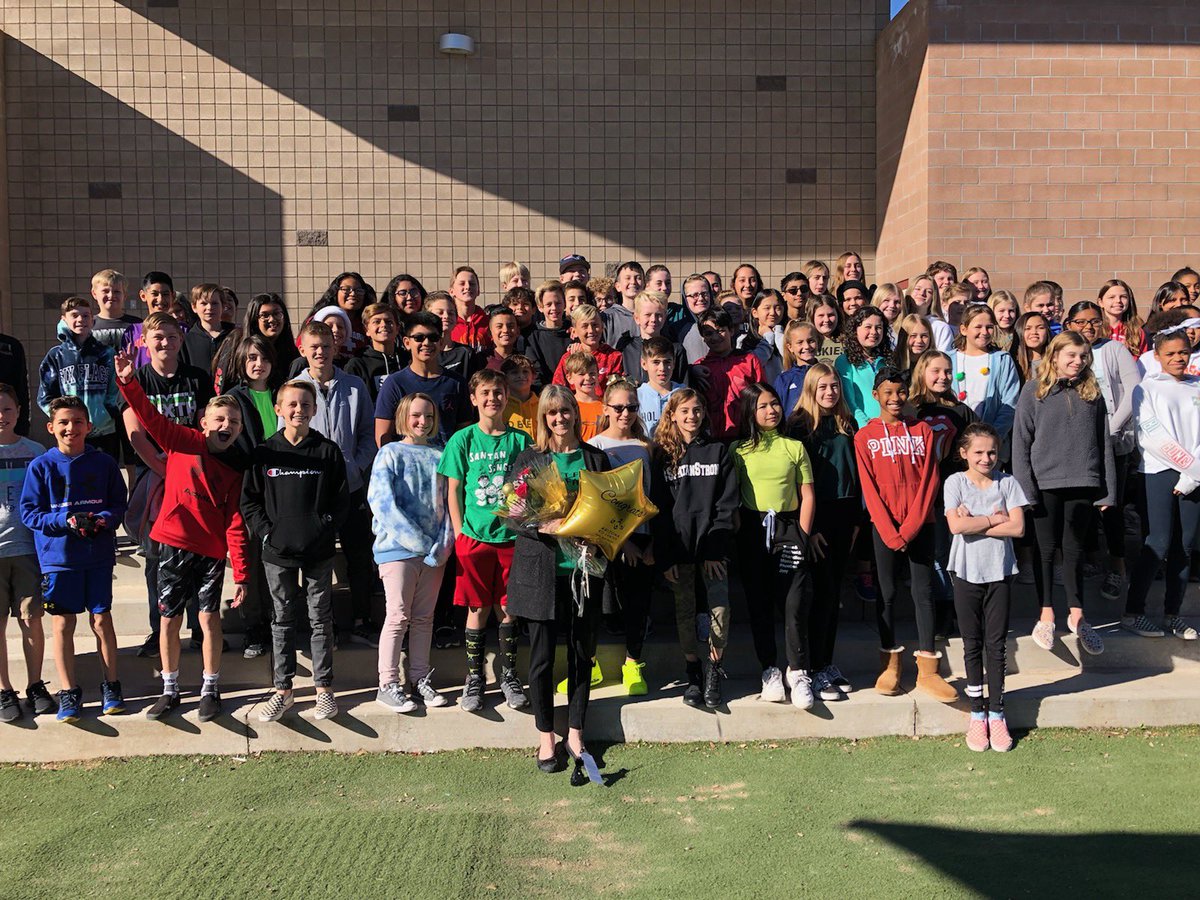 CUSDNBCTNetwork's tweet photo. Celebrating Kim Sanford at @SantanElemCUSD for achieving her National Board Certification! We are so proud of you! #teamnbct #amAZingNBCT #nbctstrong @ChandlerUnified https://t.co/v3mre1iAxq