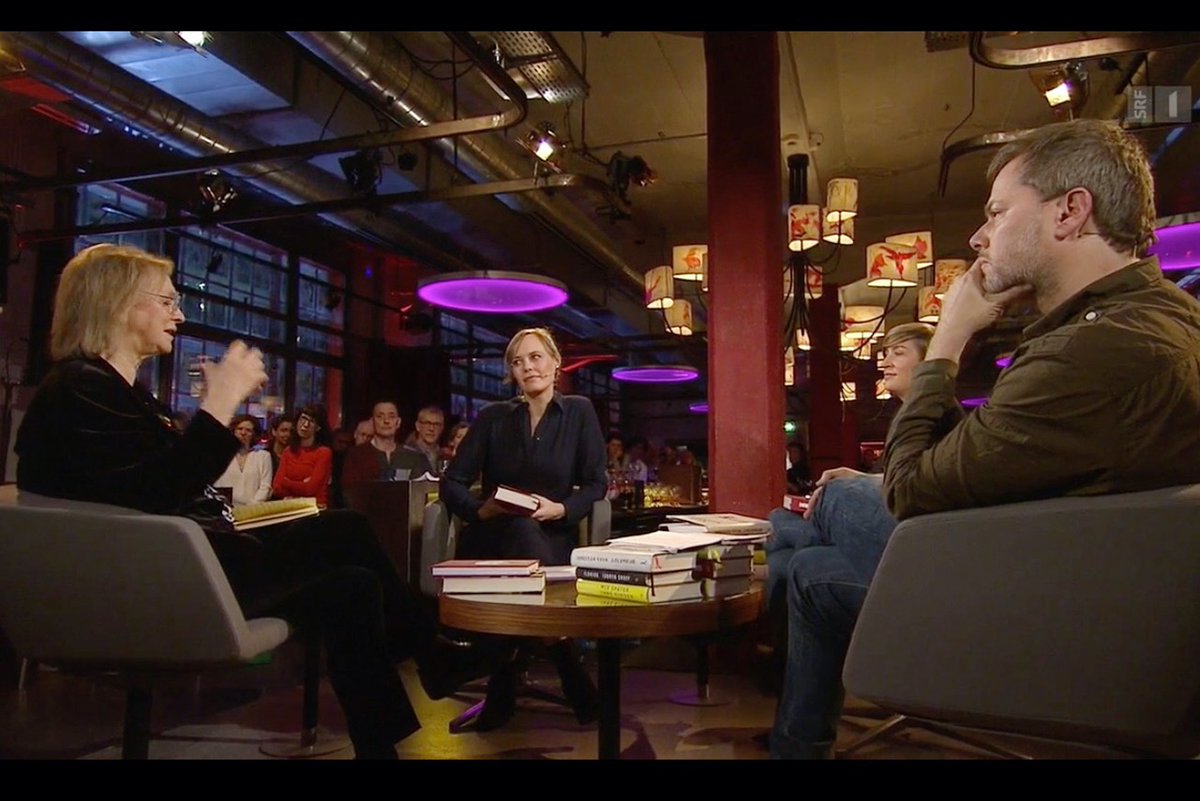 mhofstaetter's tweet photo. elke heidenreich hat an #grm eine handgranate verschluckt! es ist ein granatenmässig wichtiges buch, weil @sibylleberg wirklich den finger dahin legt, wo es wehtut! #literaturclub @srf @srfkultur @nicola_steiner #lesefieber #schweizerbuchpreis #sbp19 #brainfuck https://t.co/OqGPamouvi