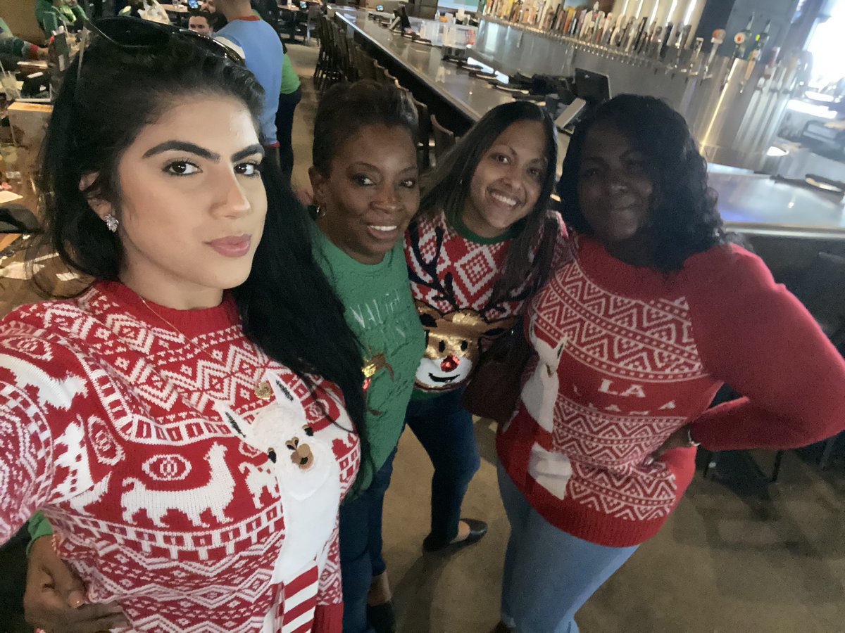 SaidySantiago's tweet image. Thank you so much @Sumitra_Coote for hosting an amazing holiday lunch for the #MiamiSpice team  🤩🙌🏼  great things are happening &amp;amp; cannot wait what we all do in 2020 #oneteam #oneFLA #LifeatATT #Florida @BiscayneStore @efrenfavela @jrluna11 @One_FLA @ATT